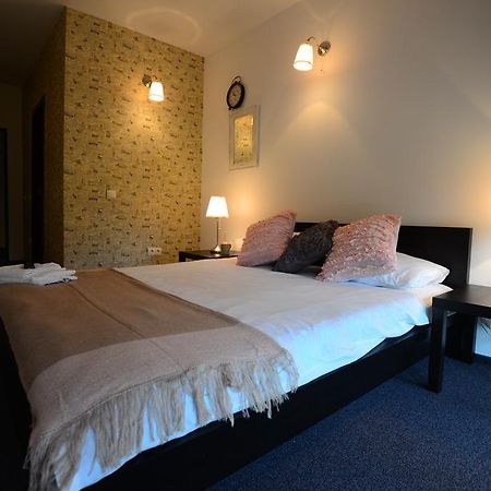 Hotel Biscuit Kolozsvár Szoba fotó